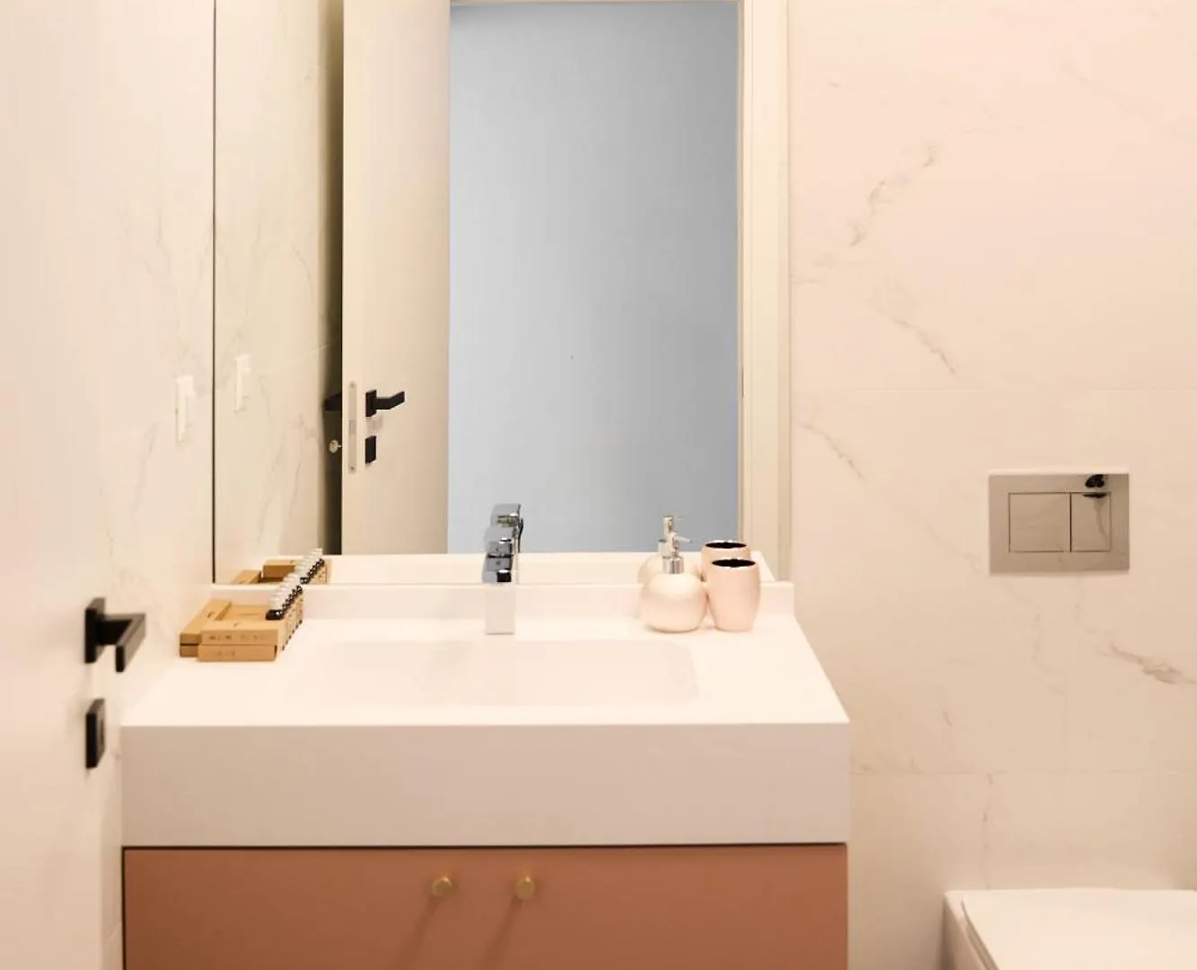 Miss Pink I Apartament Cu Un Dormitor I One Cotroceni Park Bucureşti